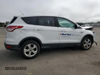 2015 Ford Escape SE with VIN 1FMCU9GX5FUB32807, listed as a Copart auction lot 77931094 with 111,212 mi miles and Non Repairable. Bid and sale history available at carsss.com. Image 3.