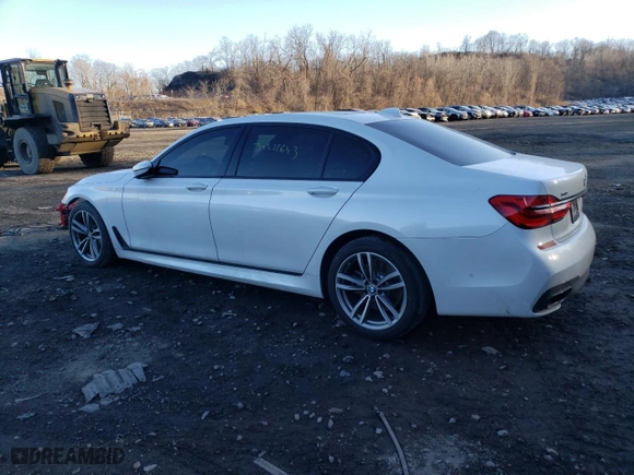 2019 BMW 7 Series 750i xDrive with VIN WBA7F2C53KB240583, listed as a Copart auction lot 70478493 with 34498 miles and Salvage Title. Bid and sale history available at carsss.com. Image 2.