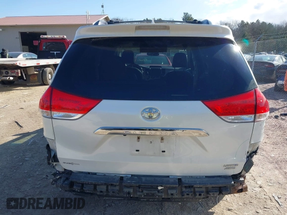 2014 Toyota Sienna Ltd with VIN 5TDDK3DC0ES090160, listed as a IAAI auction lot 41763998 with 160,508 mi miles. Bid and sale history available at carsss.com. Image 16.