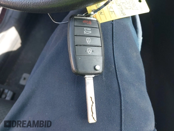 2018 Kia Optima LX z VIN 5XXGT4L39JG180260, wystawiony jako IAAI lot #42081495 z przebiegiem 173 200 mil mil oraz . Historia ofert i sprzedaży dostępna na DreamBid. Obrazek 11.