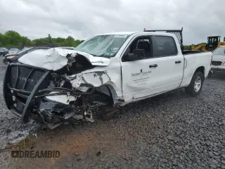 2024 Ram 1500 Tradesman z VIN 1C6SRFNT8RN222586, wystawiony jako Copart lot #57259955 z przebiegiem Nie podano mil oraz Szkoda całkowita • Salvage title. Historia ofert i sprzedaży dostępna na DreamBid. Obrazek 1.