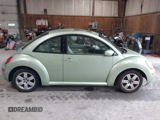 2007 Volkswagen Beetle с VIN 3VWRG31C47M511096, выставлен на аукционе IAAI как лот 42236158 с пробегом 130 880 миль миль и . История ставок и продаж доступна на DreamBid. Изображение 13.