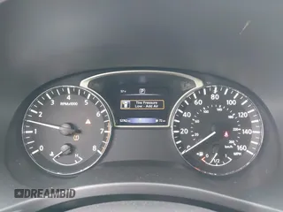 2018 Nissan Pathfinder S z VIN 5N1DR2MN2JC621860, wystawiony jako IAAI lot #42192719 z przebiegiem 52 762 mil mil oraz . Historia ofert i sprzedaży dostępna na DreamBid. Obrazek 16.