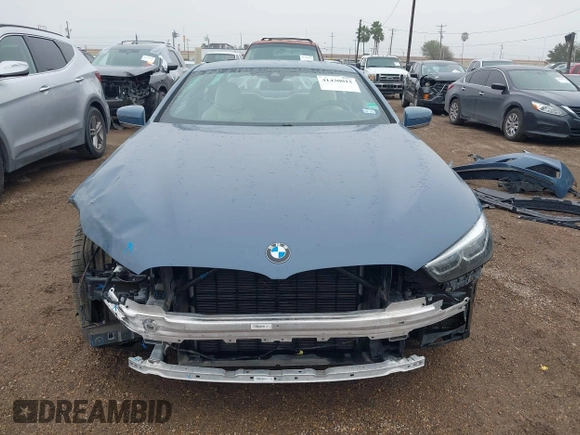 2020 BMW 8 Series M850i xDrive with VIN WBABC4C03LCE83098, listed as a IAAI auction lot 41430012 with 27,073 mi miles. Bid and sale history available at carsss.com. Image 13.