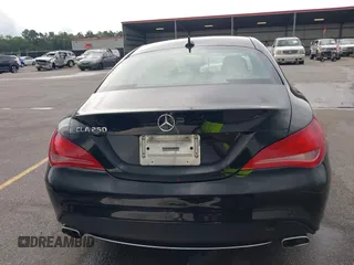 2014 Mercedes-Benz CLA 250 z VIN WDDSJ4EB6EN111093, wystawiony jako IAAI lot #42372072 z przebiegiem 82 988 mil mil oraz . Historia ofert i sprzedaży dostępna na DreamBid. Obrazek 17.