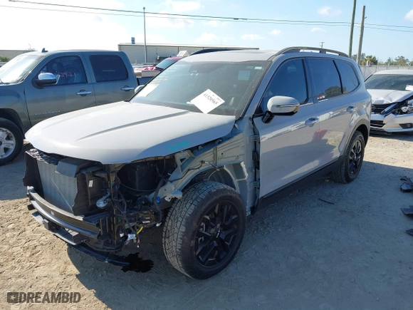 2024 Kia Telluride SX Prestige X-Pro with VIN 5XYP5DGC8RG435444, listed as a IAAI auction lot 41520565 with 7,300 mi miles. Bid and sale history available at carsss.com. Image 17.