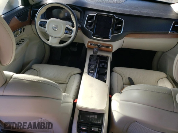 2017 Volvo XC90 Inscription with VIN YV4A22PL8H1174301, listed as a Copart auction lot 40815463 with 62,689 mi miles. Bid and sale history available at carsss.com. Image 8.