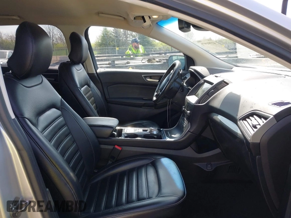 2019 Ford Edge SEL with VIN 2FMPK4J95KBB93708, listed as a IAAI auction lot 41991971 with 122,587 mi miles. Bid and sale history available at carsss.com. Image 5.