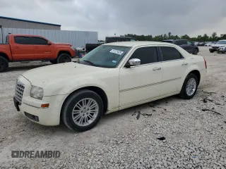 2010 Chrysler 300 Touring with VIN 2C3CA5CV4AH266041, listed as a Copart auction lot 51121425 with 87,481 mi miles and Salvage Title. Bid and sale history available at carsss.com. Image 1.