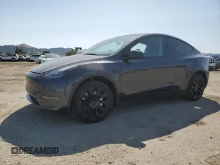 2024 Tesla Model Y Long Range с VIN 7SAYGAEE2RF101616, выставлен на аукционе Copart как лот 62236425 с пробегом 32 619 миль миль и Списание • Salvage title. История ставок и продаж доступна на DreamBid. Изображение 1.