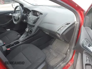 2018 Ford Focus SE with VIN 1FADP3FE6JL318552, listed as a IAAI auction lot 42090857 with 81,624 mi miles. Bid and sale history available at carsss.com. Image 5.