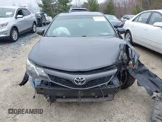 2014 Toyota Camry L with VIN 4T1BF1FK1EU352652, listed as a IAAI auction lot 41918072 with 1 mi miles. Bid and sale history available at carsss.com. Image 11.