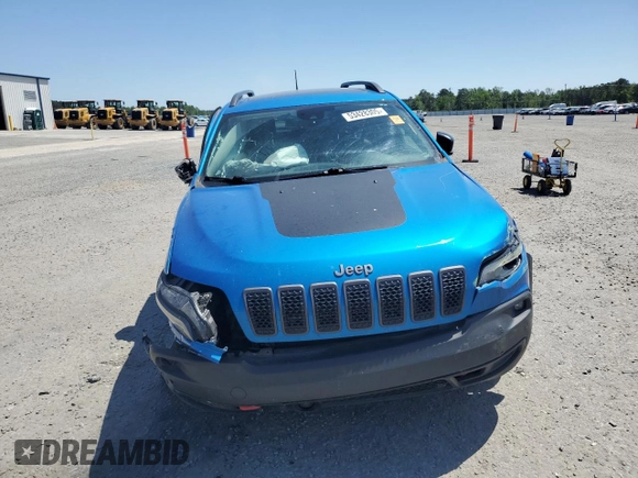 2019 Jeep Cherokee Trailhawk Elite z VIN 1C4PJMBXXKD309306, wystawiony jako Copart lot #53428305 z przebiegiem 99 448 mil mil oraz Szkoda całkowita • Salvage title. Historia ofert i sprzedaży dostępna na DreamBid. Obrazek 5.