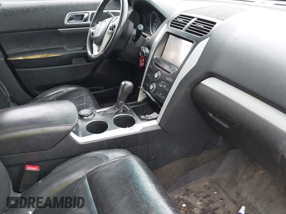 2013 Ford Explorer XLT with VIN 1FM5K8D85DGC90193, listed as a IAAI auction lot 42121079 with 290,888 mi miles and . Bid and sale history available at DreamBid. Image 5.