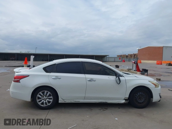 2014 Nissan Altima S with VIN 1N4AL3AP9EN260017, listed as a IAAI auction lot 41909306 with 288,257 mi miles and . Bid and sale history available at DreamBid. Image 14.
