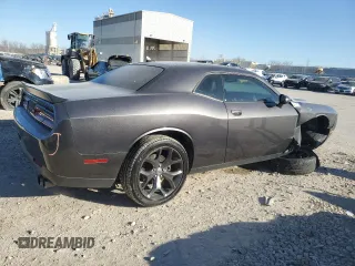 2017 Dodge Challenger SXT z VIN 2C3CDZAG0HH639976, wystawiony jako Copart lot #83611054 z przebiegiem 67 338 mil mil oraz Szkoda całkowita • Salvage title. Historia ofert i sprzedaży dostępna na DreamBid. Obrazek 3.