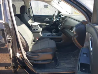 2018 Chevrolet Traverse LT Cloth z VIN 1GNEVGKW1JJ189116, wystawiony jako IAAI lot #42272309 z przebiegiem 111 408 mil mil oraz . Historia ofert i sprzedaży dostępna na DreamBid. Obrazek 5.