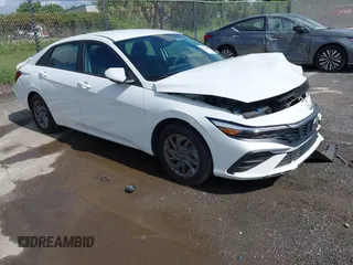 2024 Hyundai Elantra SEL с VIN KMHLM4DG3RU770131, выставлен на аукционе IAAI как лот 42763598 с пробегом 21 134 миль миль и . История ставок и продаж доступна на DreamBid. Изображение 1.