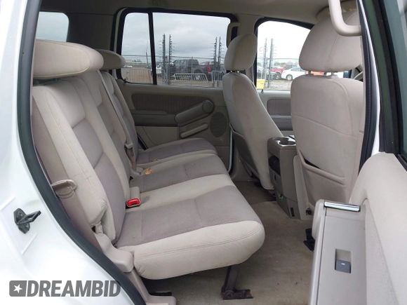 2007 Ford Explorer XLT with VIN 1FMEU73E47UA93775, listed as a IAAI auction lot 41945108 with 202,590 mi miles. Bid and sale history available at carsss.com. Image 8.