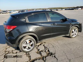2022 Honda HR-V LX with VIN 3CZRU6H35NM702035, listed as a Copart auction lot 78418324 with 28,309 mi miles and Salvage Title. Bid and sale history available at DreamBid. Image 3.