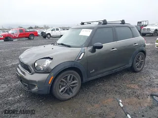 2014 MINI Cooper Countryman S with VIN WMWZC5C56EWP40320, listed as a IAAI auction lot 41792374 with 103,894 mi miles. Bid and sale history available at carsss.com. Image 17.