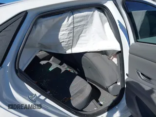 2022 Hyundai Elantra SEL z VIN 5NPLS4AG5NH070288, wystawiony jako IAAI lot #41253844 z przebiegiem 47 155 mil mil oraz . Historia ofert i sprzedaży dostępna na DreamBid. Obrazek 8.