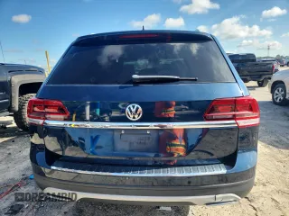 2018 Volkswagen Atlas SE with VIN 1V2DR2CA8JC509601, listed as a Copart auction lot 63747935 with 176,406 mi miles and Salvage title. Bid and sale history available at DreamBid. Image 6.