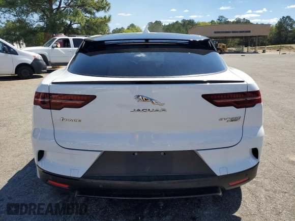 2019 Jaguar I-Pace SE z VIN SADHC2S13K1F68517, wystawiony jako Copart lot #48527664 z przebiegiem 54 122 mil mil oraz . Historia ofert i sprzedaży dostępna na DreamBid. Obrazek 6.