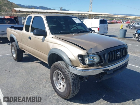 2002 Toyota Tacoma PreRunner z VIN 5TESN92N42Z102248, wystawiony jako IAAI lot #41964727 z przebiegiem 152 968 mil mil oraz . Historia ofert i sprzedaży dostępna na DreamBid. Obrazek 1.