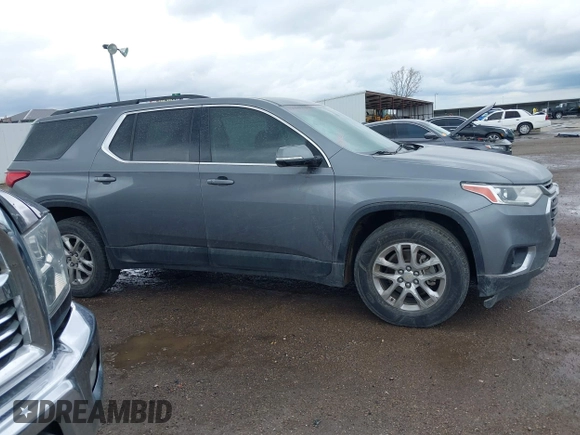 2019 Chevrolet Traverse LT Cloth with VIN 1GNERGKW9KJ221638, listed as a IAAI auction lot 41913049 with 151,632 mi miles. Bid and sale history available at carsss.com. Image 13.