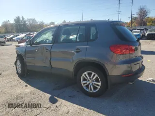 2012 Volkswagen Tiguan S z VIN WVGBV7AX3CW088330, wystawiony jako Copart lot #76722704 z przebiegiem 107 018 mil mil oraz Nie do naprawy • Non repairable. Historia ofert i sprzedaży dostępna na DreamBid. Obrazek 2.