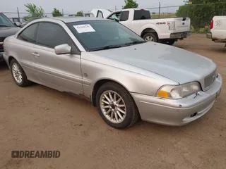 1999 Volvo C70 с VIN YV1NK56D6XJ011459, выставлен на аукционе IAAI как лот 42360142 с пробегом 157 691 миль миль и . История ставок и продаж доступна на DreamBid. Изображение 1.