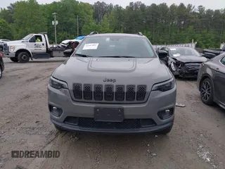 2022 Jeep Cherokee X z VIN 1C4PJMCX0ND555770, wystawiony jako IAAI lot #42107885 z przebiegiem 42 302 mil mil oraz . Historia ofert i sprzedaży dostępna na DreamBid. Obrazek 12.
