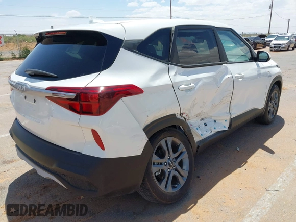 2023 Kia Seltos LX with VIN KNDEPCAA7P7367893, listed as a IAAI auction lot 42184883 with 21,993 mi miles and . Bid and sale history available at DreamBid. Image 4.