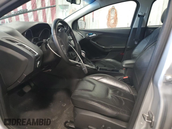 2015 Ford Focus Titanium с VIN 1FADP3N21FL253902, выставлен на аукционе Copart как лот 58278345 с пробегом 245 180 миль миль и На запчасти • Non repairable. История ставок и продаж доступна на DreamBid. Изображение 7.