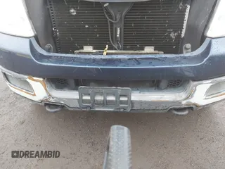 2005 Ford F-150 XLT с VIN 1FTPX04575KB65779, выставлен на аукционе IAAI как лот 41787252 с пробегом 191 941 миль миль и . История ставок и продаж доступна на DreamBid. Изображение 6.