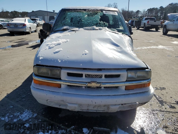1998 Chevrolet S-10 with VIN 1GCCS1445WK146319, listed as a Copart auction lot 46377795 with 0 mi miles and Salvage Title. Bid and sale history available at carsss.com. Image 5.