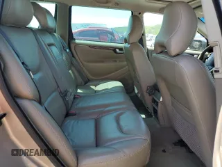 2004 Volvo V70 XC Cross Country z VIN YV1SZ59H841166863, wystawiony jako Copart lot #54241855 z przebiegiem 185 568 mil mil oraz Szkoda całkowita • Salvage title. Historia ofert i sprzedaży dostępna na DreamBid. Obrazek 10.