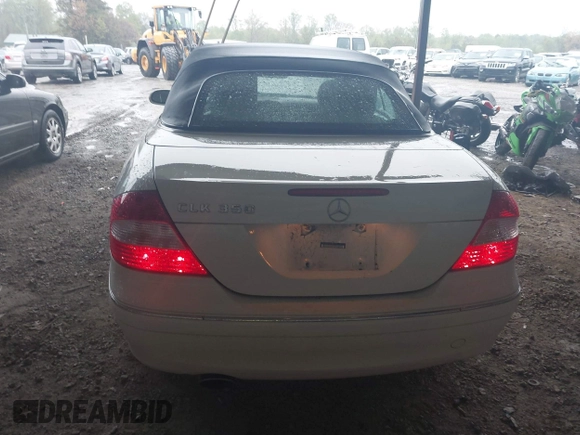 2007 Mercedes-Benz CLK 350 with VIN WDBTK56F07T082559, listed as a IAAI auction lot 42012047 with 76,513 mi miles and . Bid and sale history available at carsss.com. Image 16.