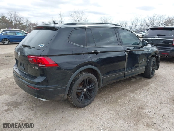 2019 Volkswagen Tiguan SE with VIN 3VV2B7AX2KM187217, listed as a IAAI auction lot 41937845 with 89,138 mi miles. Bid and sale history available at carsss.com. Image 4.