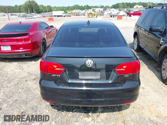 2013 Volkswagen Jetta TDI w/Premium/Nav with VIN 3VWLL7AJ1DM396749, listed as a IAAI auction lot 42403933 with 88,777 mi miles and . Bid and sale history available at DreamBid. Image 15.