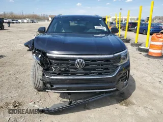 2024 Volkswagen Atlas SEL R-Line with VIN 1V2AE2CAXRC228149, listed as a Copart auction lot 51111825 with 6,548 mi miles and Salvage title. Bid and sale history available at DreamBid. Image 5.