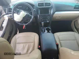 2017 Ford Explorer XLT с VIN 1FM5K7D81HGC29259, выставлен на аукционе Copart как лот 61749865 с пробегом 97 610 миль миль и Списание • Salvage title. История ставок и продаж доступна на DreamBid. Изображение 8.