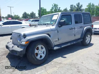2020 Jeep Wrangler Unlimited Sport S с VIN 1C4HJXDN3LW268895, выставлен на аукционе IAAI как лот 42555660 с пробегом 60 962 миль миль и . История ставок и продаж доступна на DreamBid. Изображение 22.