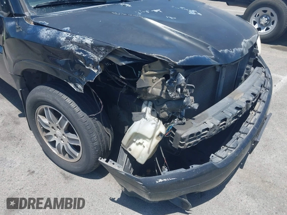 2008 Mitsubishi Endeavor SE with VIN 4A4MM31S48E040841, listed as a IAAI auction lot 42516117 with 175,924 mi miles and . Bid and sale history available at DreamBid. Image 6.