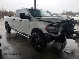 2023 Ram 2500 Tradesman with VIN 3C6UR5HJXPG564723, listed as a Copart auction lot 88878705 with 83,467 mi miles and Salvage Title. Bid and sale history available at carsss.com. Image 4.