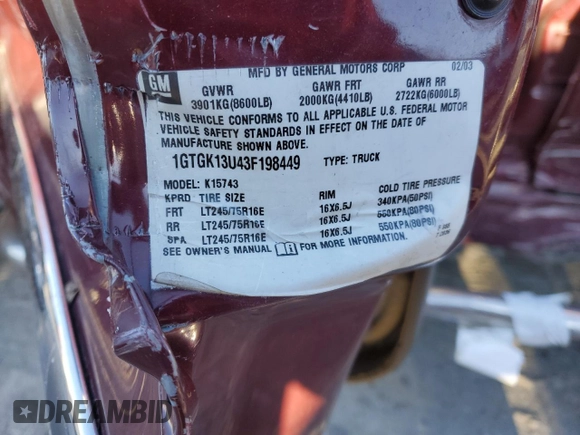2003 GMC Sierra 1500HD SLT z VIN 1GTGK13U43F198449, wystawiony jako Copart lot #87235664 z przebiegiem Nie podano mil oraz Szkoda całkowita • Salvage title. Historia ofert i sprzedaży dostępna na DreamBid. Obrazek 12.