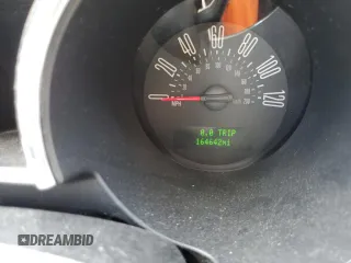 2007 Ford Mustang Deluxe z VIN 1ZVHT84N775320604, wystawiony jako Copart lot #55970295 z przebiegiem 164 642 mil mil oraz Szkoda całkowita • Salvage title. Historia ofert i sprzedaży dostępna na DreamBid. Obrazek 9.