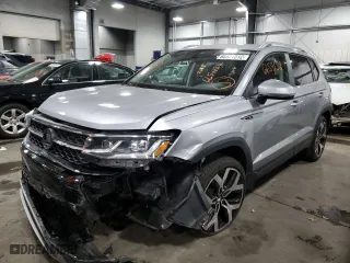2022 Volkswagen Taos SEL with VIN 3VV2X7B21NM025670, listed as a Copart auction lot 66541312 with 8,709 mi miles. Bid and sale history available at carsss.com. Image 2.
