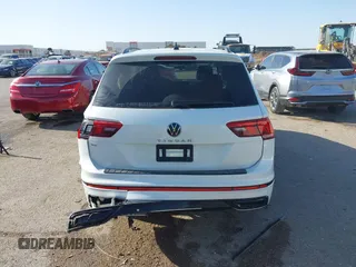 2024 Volkswagen Tiguan SE R-Line Black with VIN 3VVCB7AX0RM099863, listed as a IAAI auction lot 41851884 with 14,091 mi miles and . Bid and sale history available at DreamBid. Image 16.